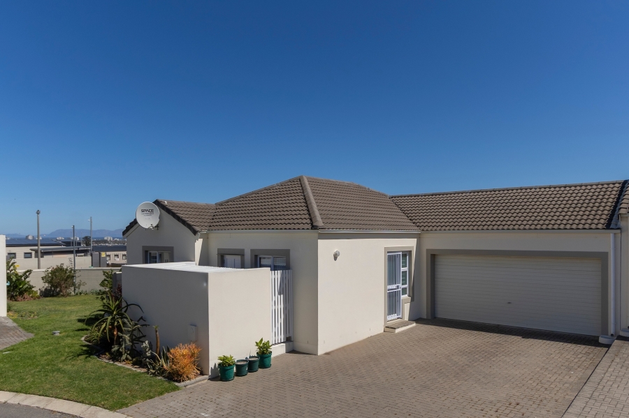3 Bedroom Property for Sale in Fernwood Western Cape